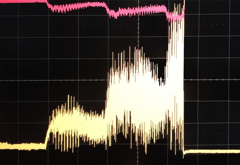 Robotic oscilloscope at 20ms/div image